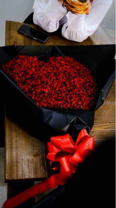 Table centrepiece